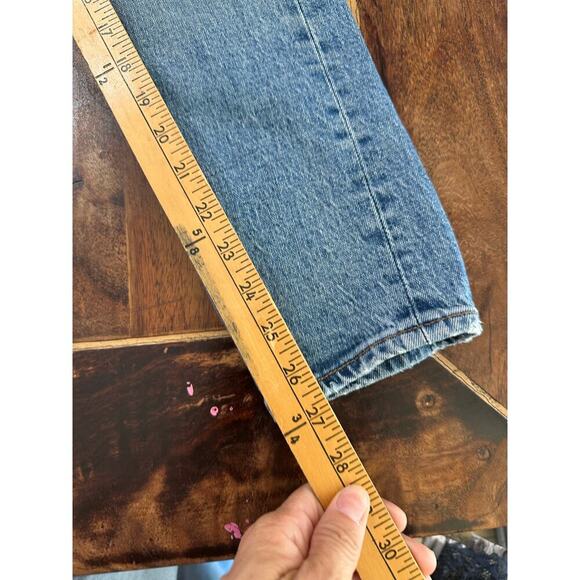 Levi's Women's Blue Light Wash Wedgie Icon Fit Straight Leg Jeans Size 25 - Picture 9 of 10